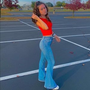 Meet your Posher, Mia